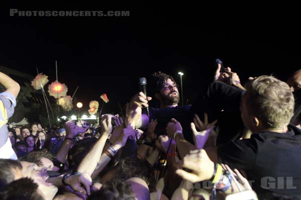 FOALS - 2016-06-03 - NIMES - Paloma - Yannis Philippakis